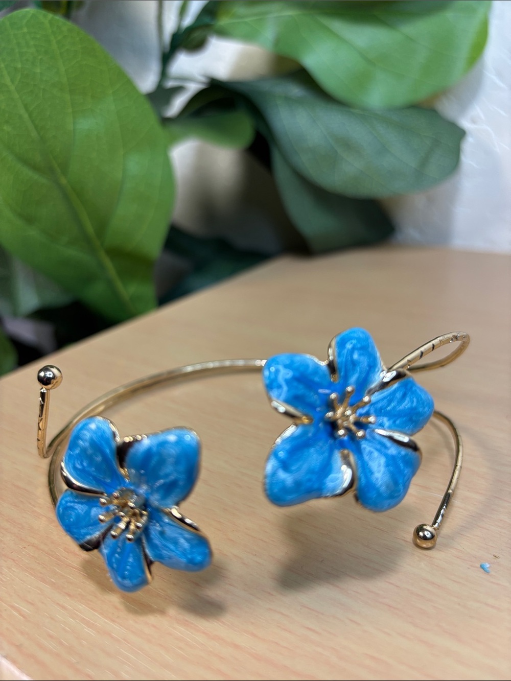 Gold-Tone Blue Floral Cuff arm bracelet Women Jewelry